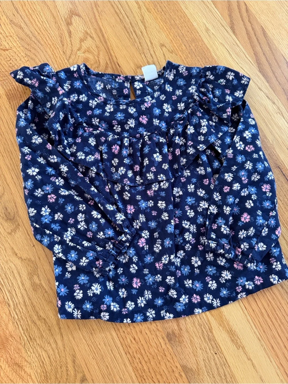 GAP long sleeve